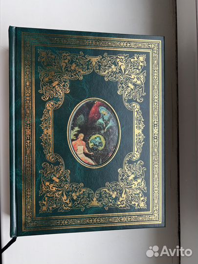 «Малахитовая шкатулка» с автографами