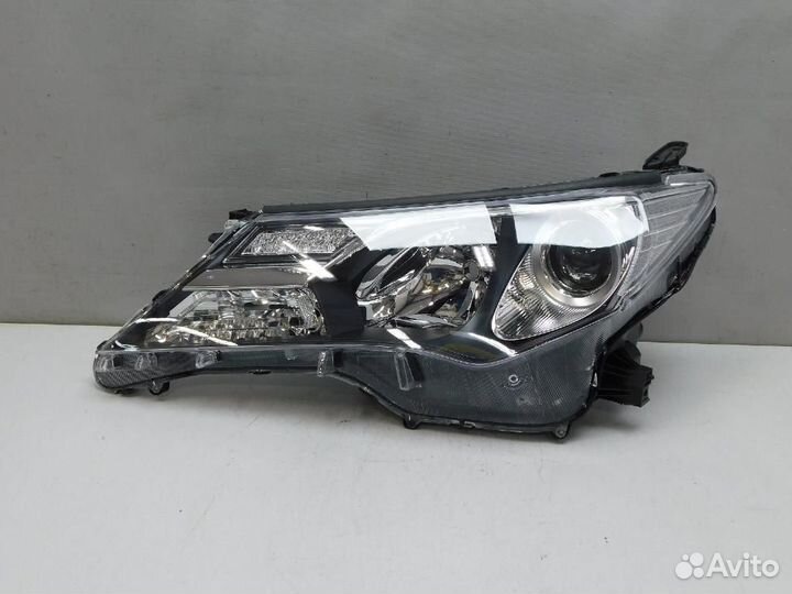 Фара левая Toyota RAV4