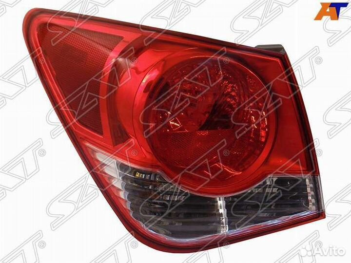 Фонарь левый на Шевроле Круз седан
