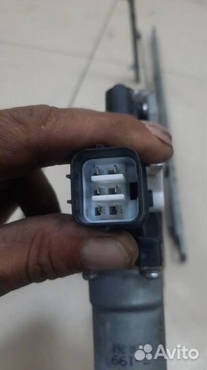 Стеклоподъемник электрический передний правый