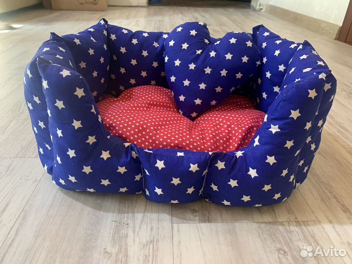 Лежанка для собак