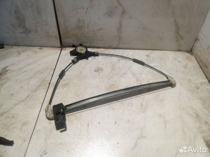 Стеклоподъемник задний правый Mazda 6 GG 2005