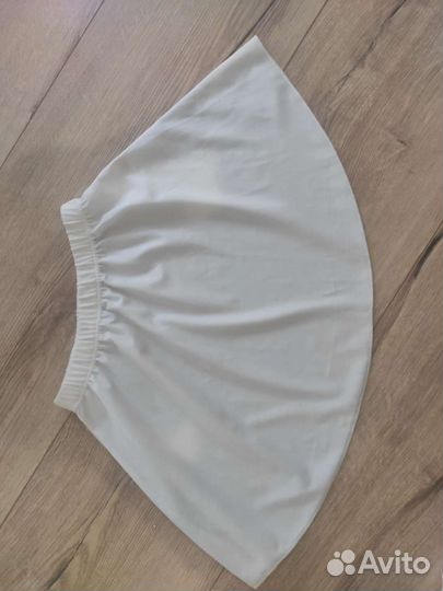 Купальник гимнастический белый и юбка