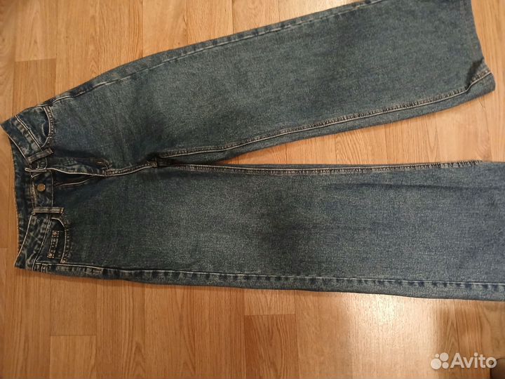 Джинсы клеш женские