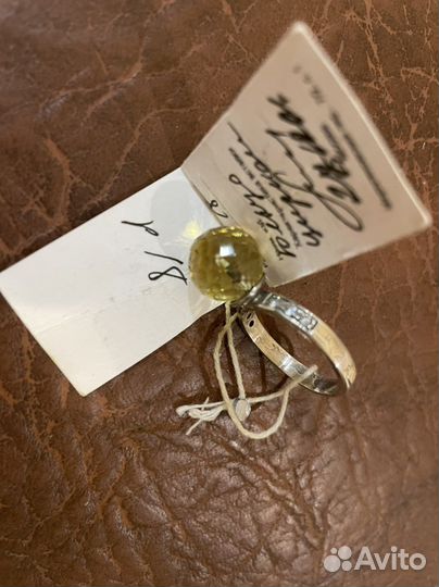 Кольцо серебряное с цирконом