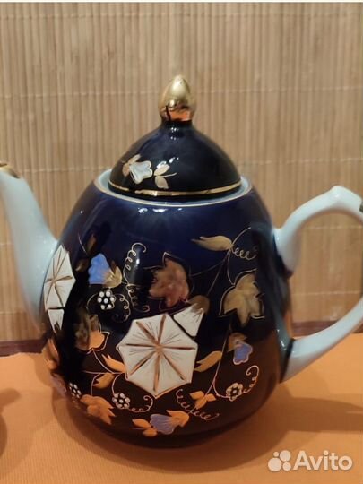 Чайник и ваза