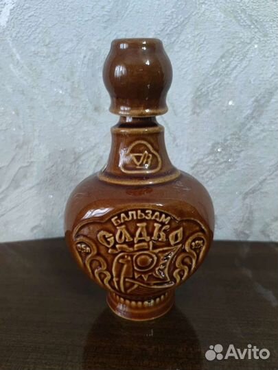 Бутылки глиняные и керамические