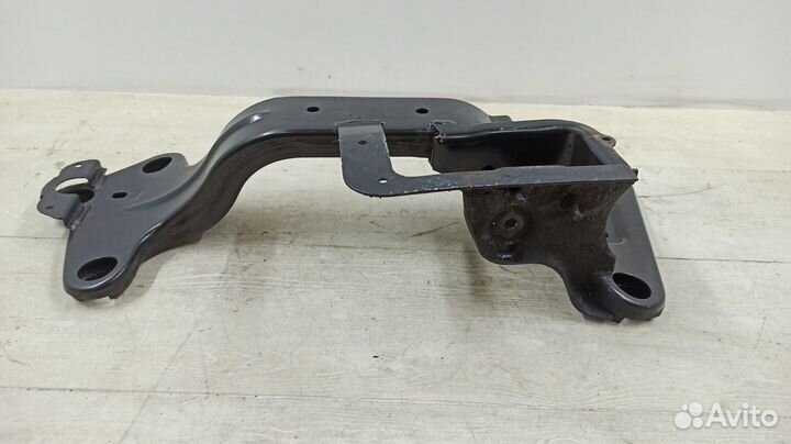 Кронштейн раздаточной коробки рест BMW X5 E53