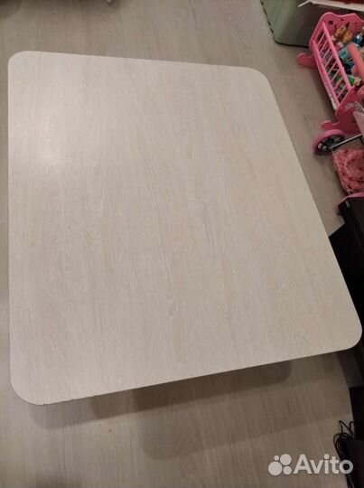 Столик детский, складной