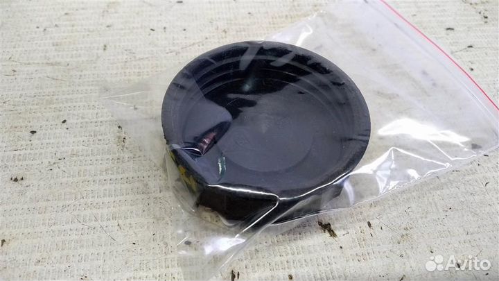 Крышка бачка тормозного цилиндра Peugeot 206