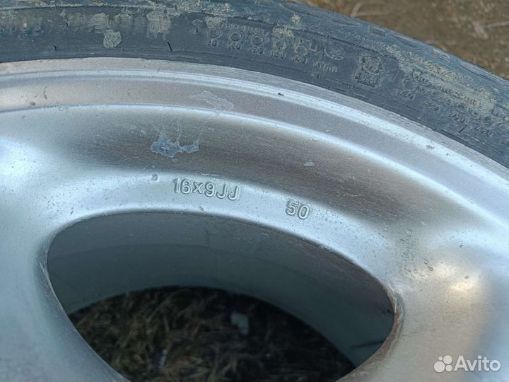 R16 Nokian Tyres Hakkapeliitta 8 215/55, PCD 5x114.3 DIA 60.1