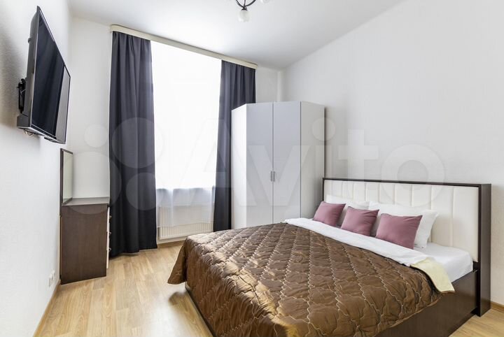 1-к. квартира, 43 м², 1/18 эт.