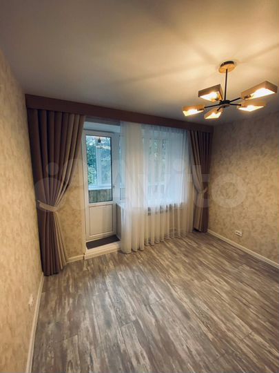 1-к. квартира, 30 м², 1/5 эт.