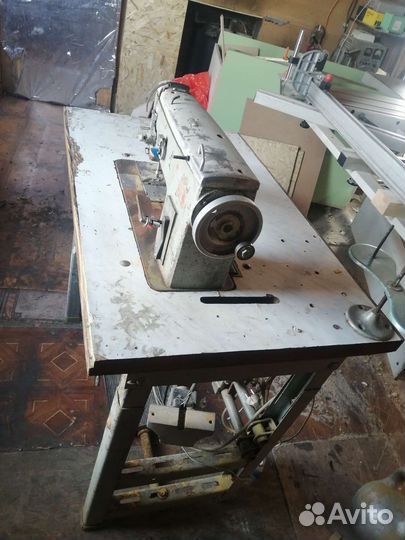 Швейная машина