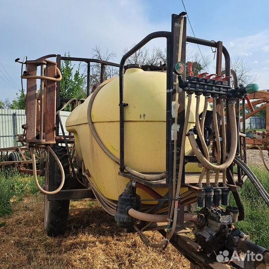 Опрыскиватель Ростсельмаш RSM TS-3200, 2001