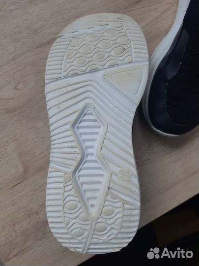 Кроссовки для девочки