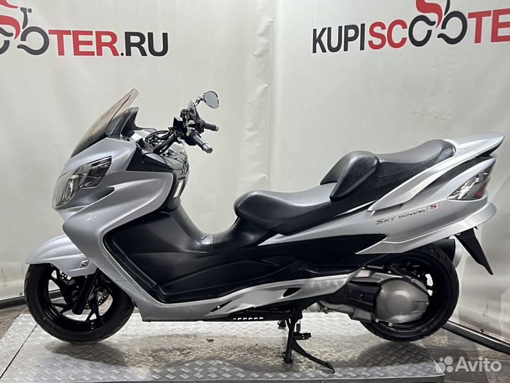 Максискутер Suzuki Burgman (SkyWave) 250