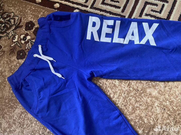 Спортивный костюм женский