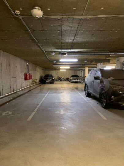 Машиноместо, 12 м²