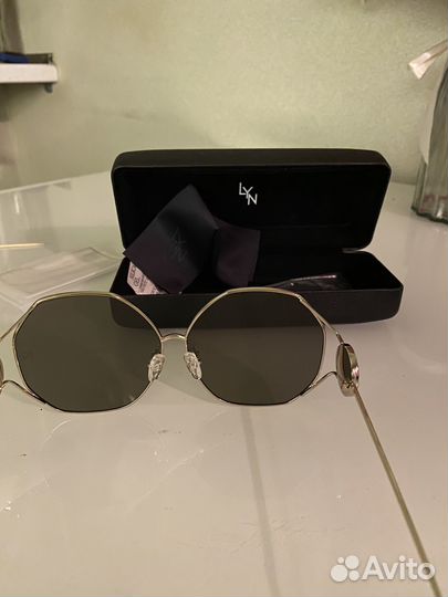 Солнцезащитные очки женские