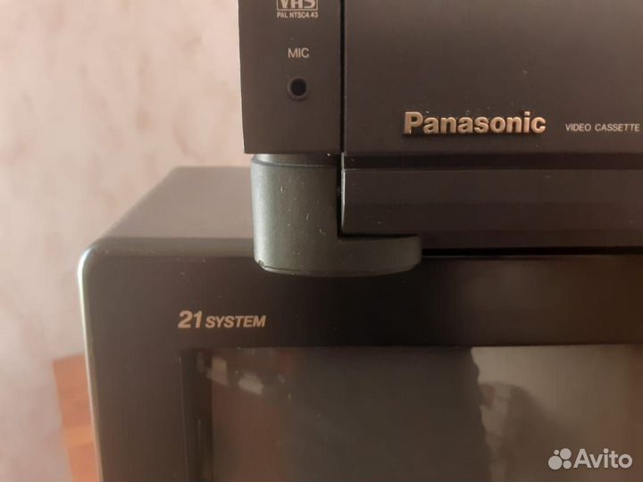 Видеомагнитофон panasonic J45