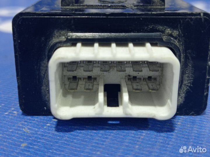 Реле поворотов Kia Rio 3 хэтчбек G4FC 2013