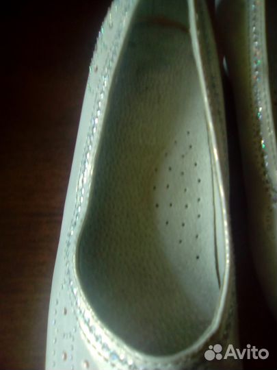 Туфли для девочки новые
