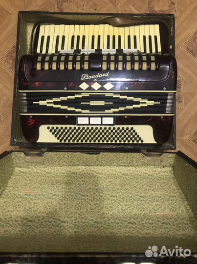 Аккордеон немецкий трофейный Standard с родным чем