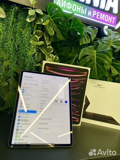 iPad Pro 12.9 2022 wifi + cellular 128 gb идеал