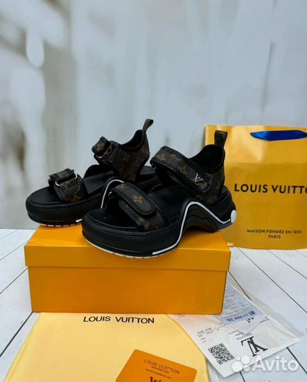 Босоножки louis vuitton кожа /36-40