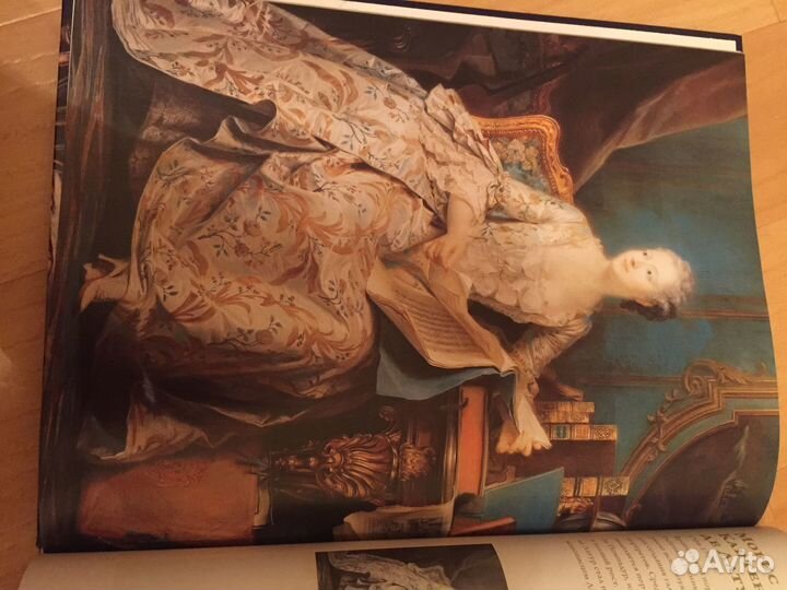 Книга из серии Музеи мира лувр Париж