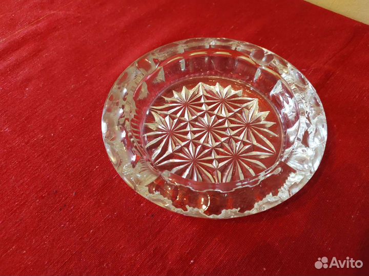 Хрустальная пепельница