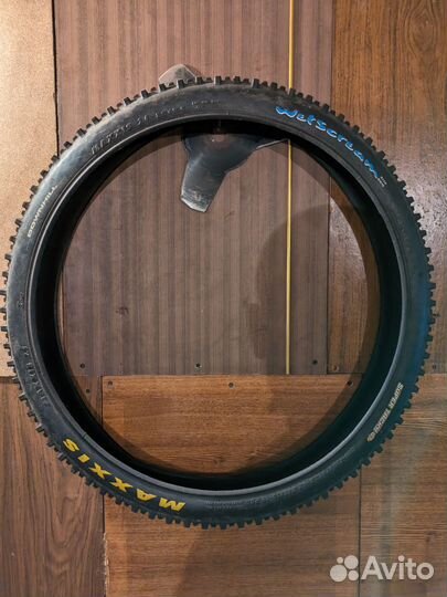 Maxxis WetScream 26x2.5