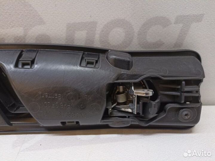 Ручка двери внутренняя задняя левая Volkswagen