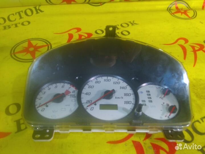 Панель приборов