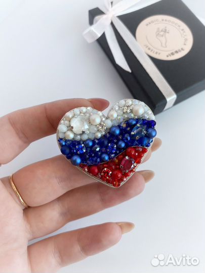 Брошь ручной работы