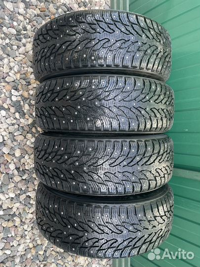 Nokian Tyres Hakkapeliitta 9 SUV 215/65 R16