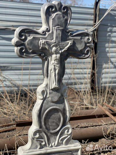 Памятники из искусственного мрамора