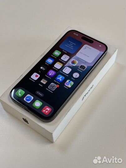 iPhone 15 Pro, 256 ГБ