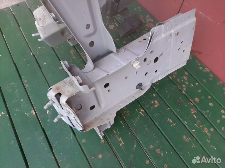 Лонжерон Infiniti M25 M37 M56 Q70 Y51