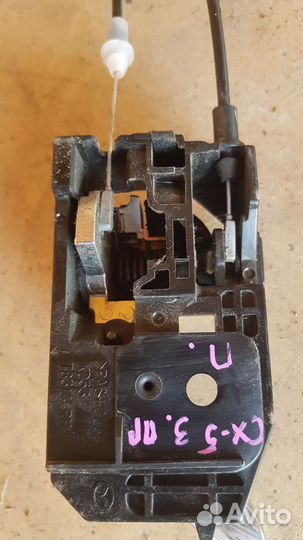 Внутренняя ручка задней правой двери mazda cx-5 KE