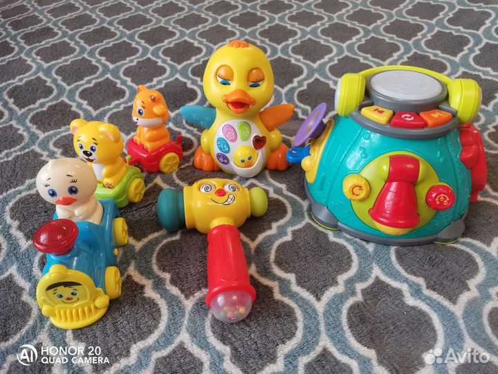 Музыкальные игрушки для малыша