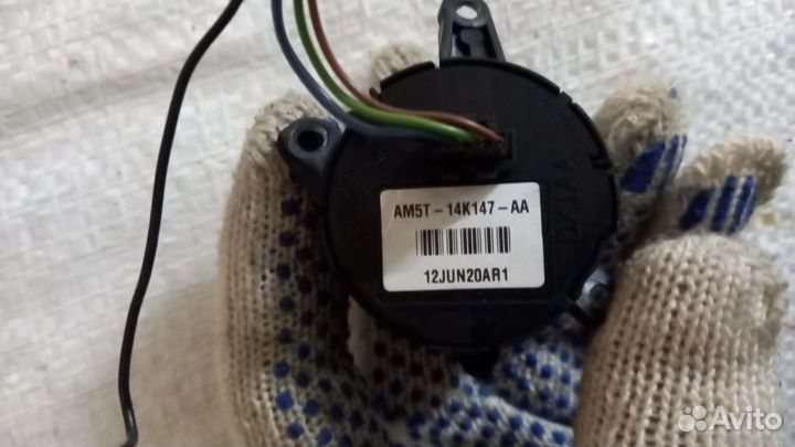 Кнопки мультируля Ford Focus 3