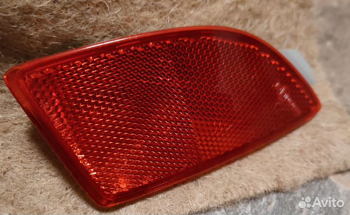 Отражатель заднего бампера mazda 3 BL