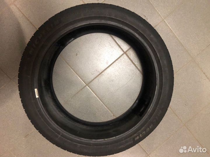 Michelin Pilot Sport 4 295/35 R21