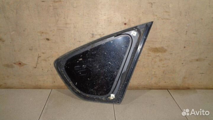 Стекло кузовное глухое левое Subaru Impreza 3