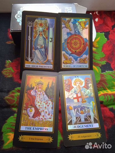 Голографические карты Таро