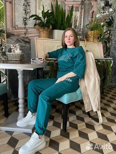 Костюм спортивный