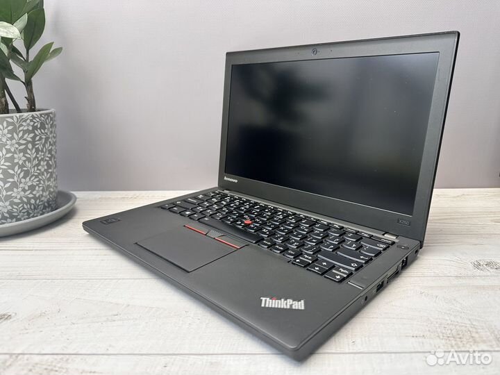 Lenovo Thinkpad X250 intel i5/8gb/SSD256gb/IPS