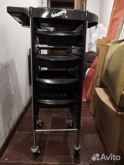 Тележка парикмахерская 